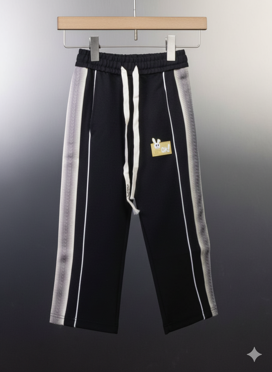 بنطلون مليتون الكاجوال للأطفال: تصميم بخطوط جانبية