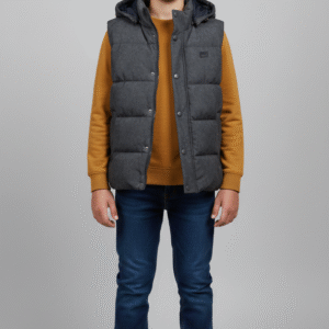 فيست ولادي منفوخ لون رمادي غامق بكابيشوه فوق سويت شيرت مستردة، ملابس شتوية كاجوال للأطفال.